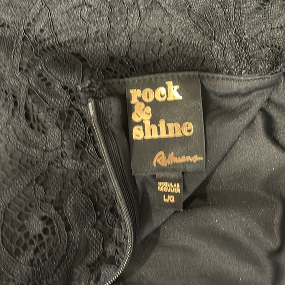 Black Lace Mock Neck Cocktail Dress - Picture 4 of 4